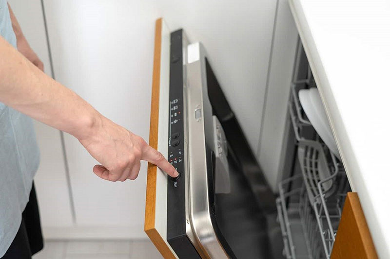 چگونه می توان کد خطای e2 در ماشین ظرفشویی سامسونگ را رفع کرد؟